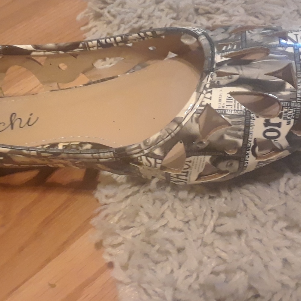 Patterned Flats - Picture 7 of 8
